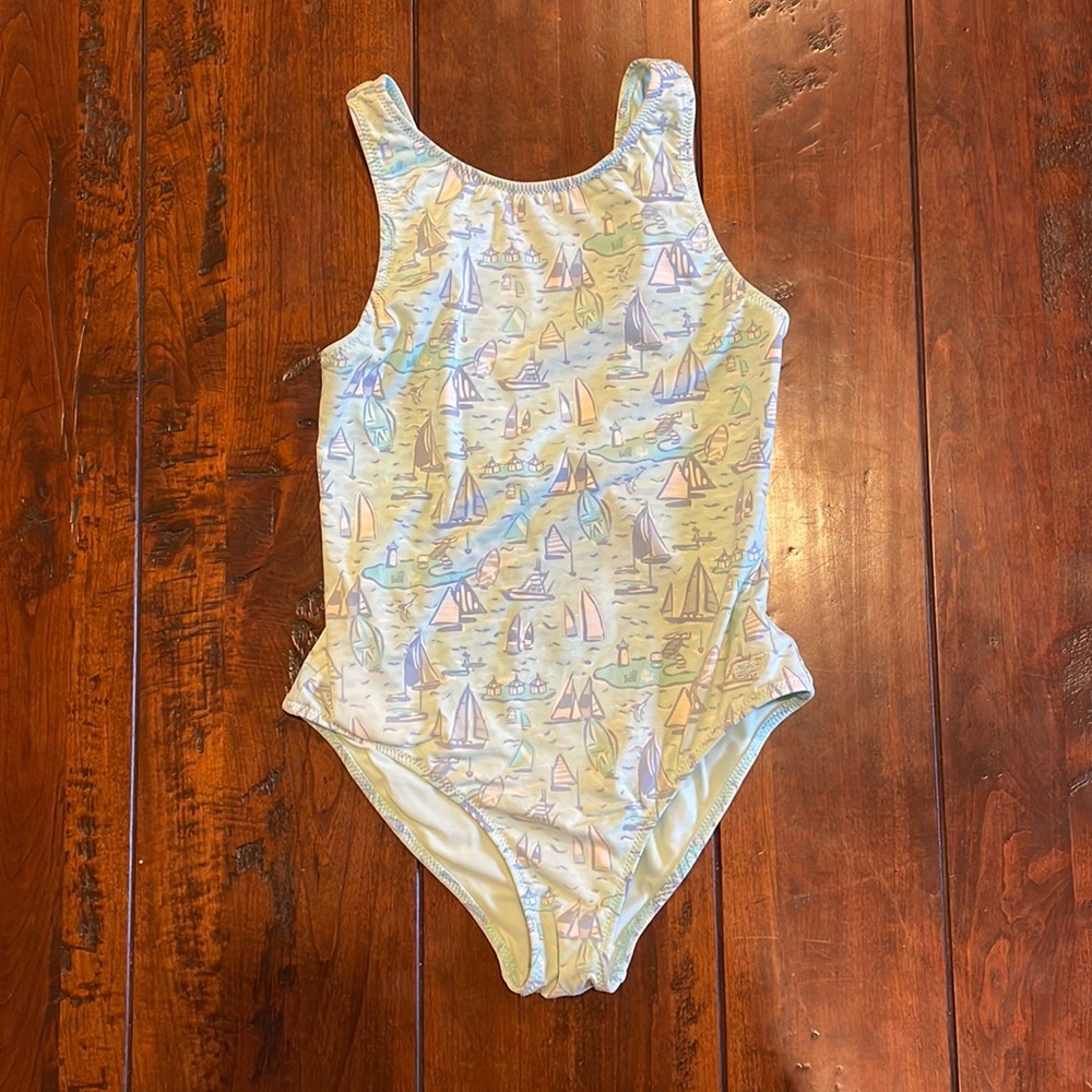 Size small girls vineyard vines swimsuit
